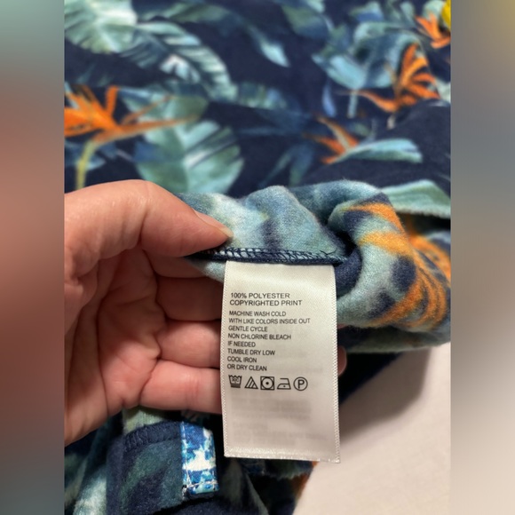 Tommy Bahama, XL, 1/4 zip Fleece - Picture 14 of 14